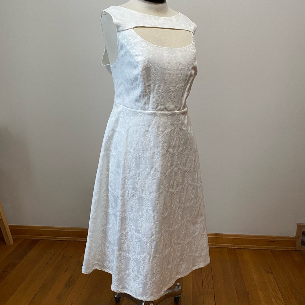Torrid size 18 wedding dress